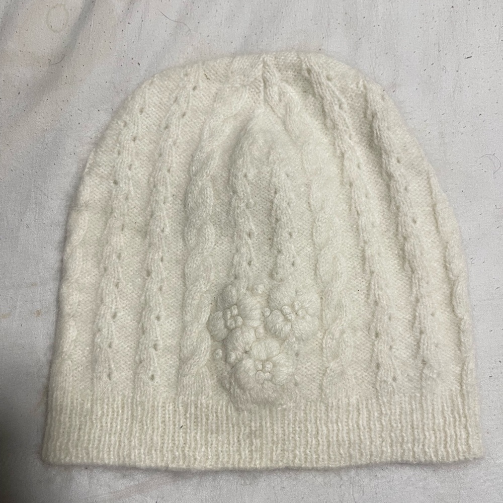 Rabbit Fur White Cozy White Knit Beanie